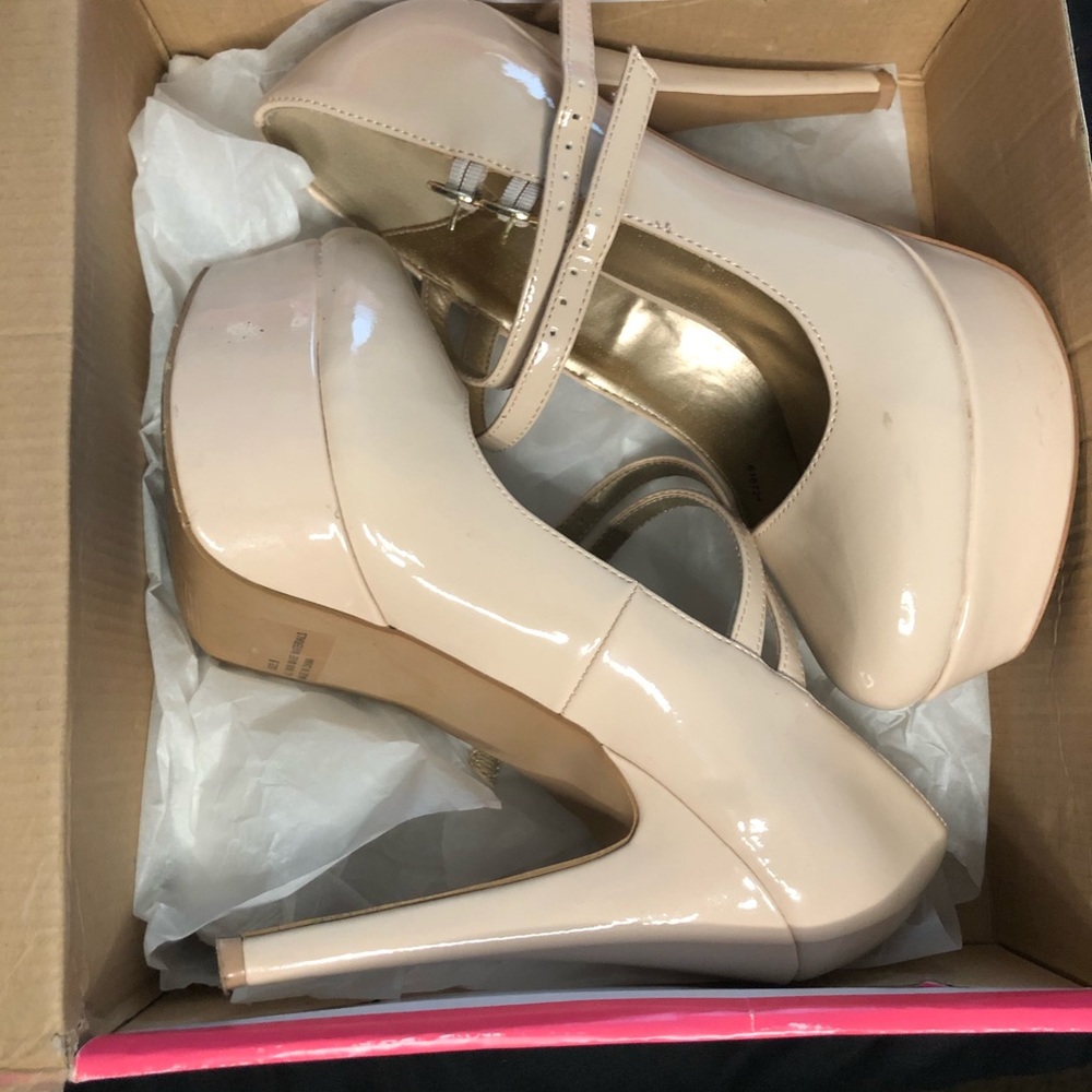 Charlotte Russe Nude Pumps